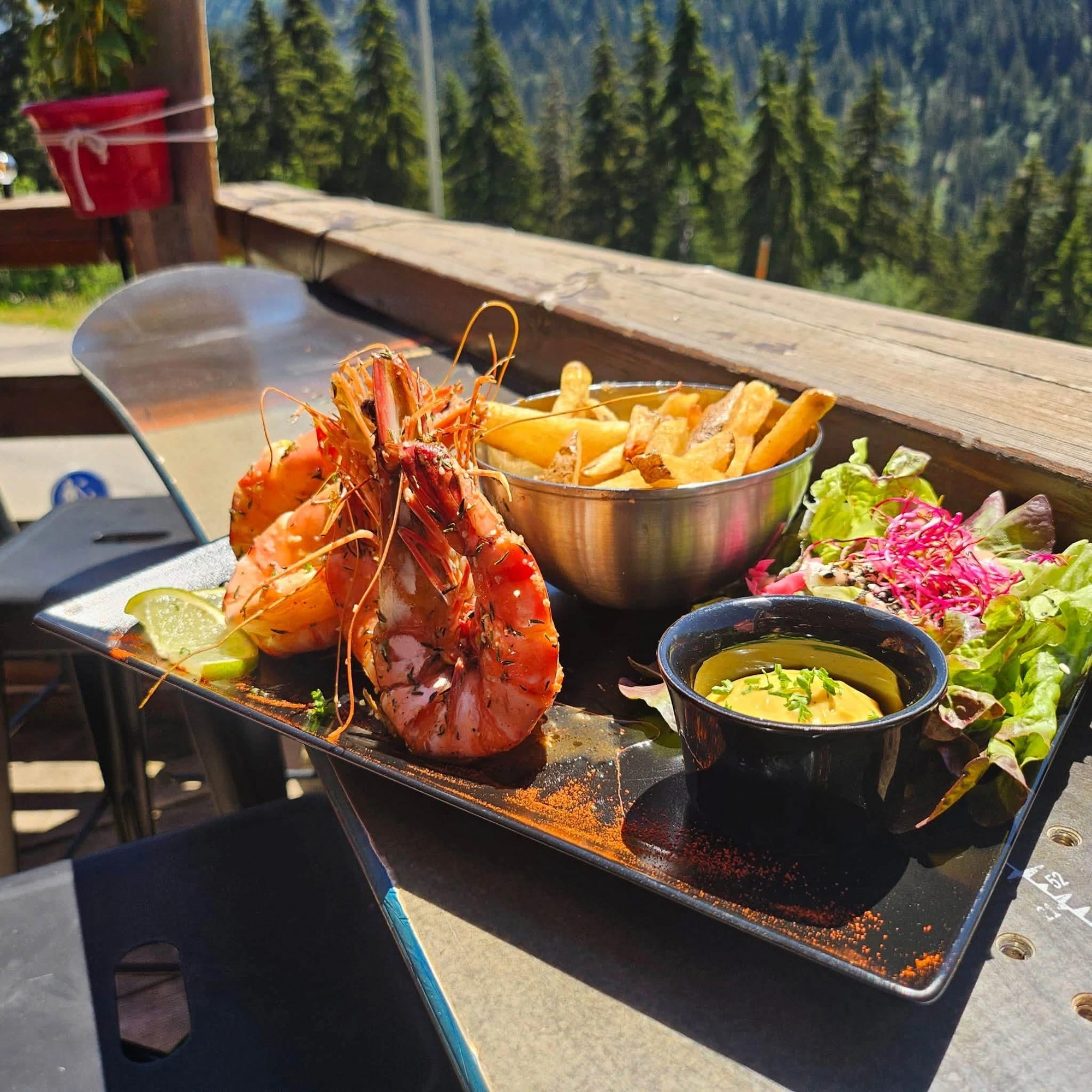 Grilled king prawns and homemade fries